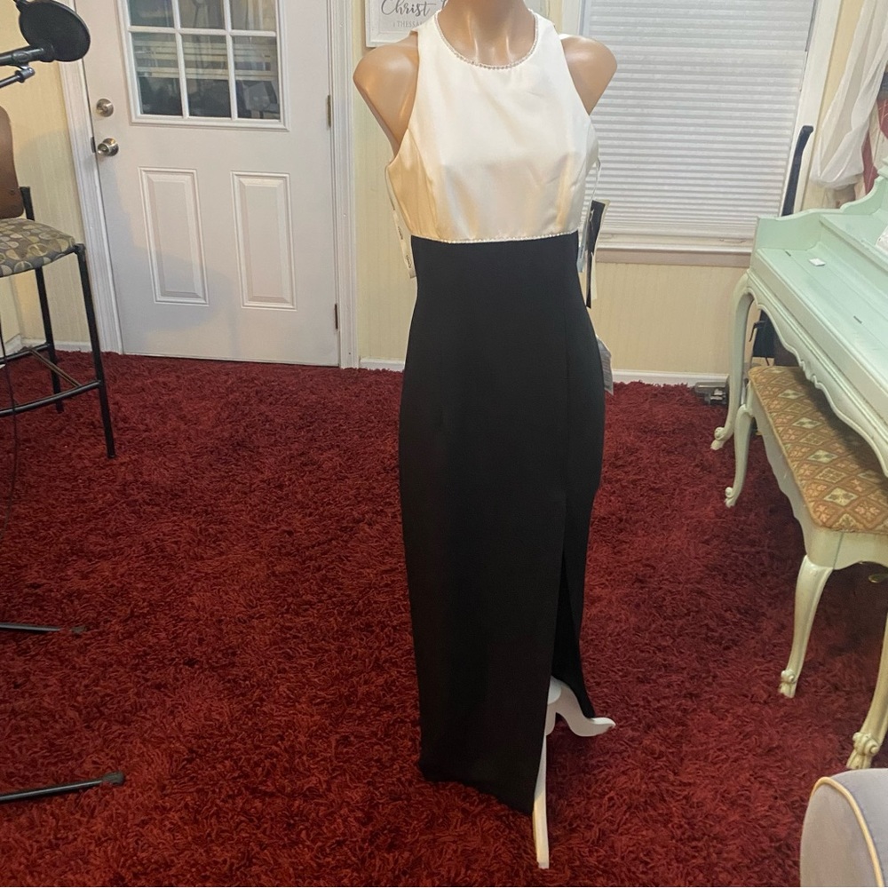 ROBERTA MAXI DRESS BLACK AND WHITE